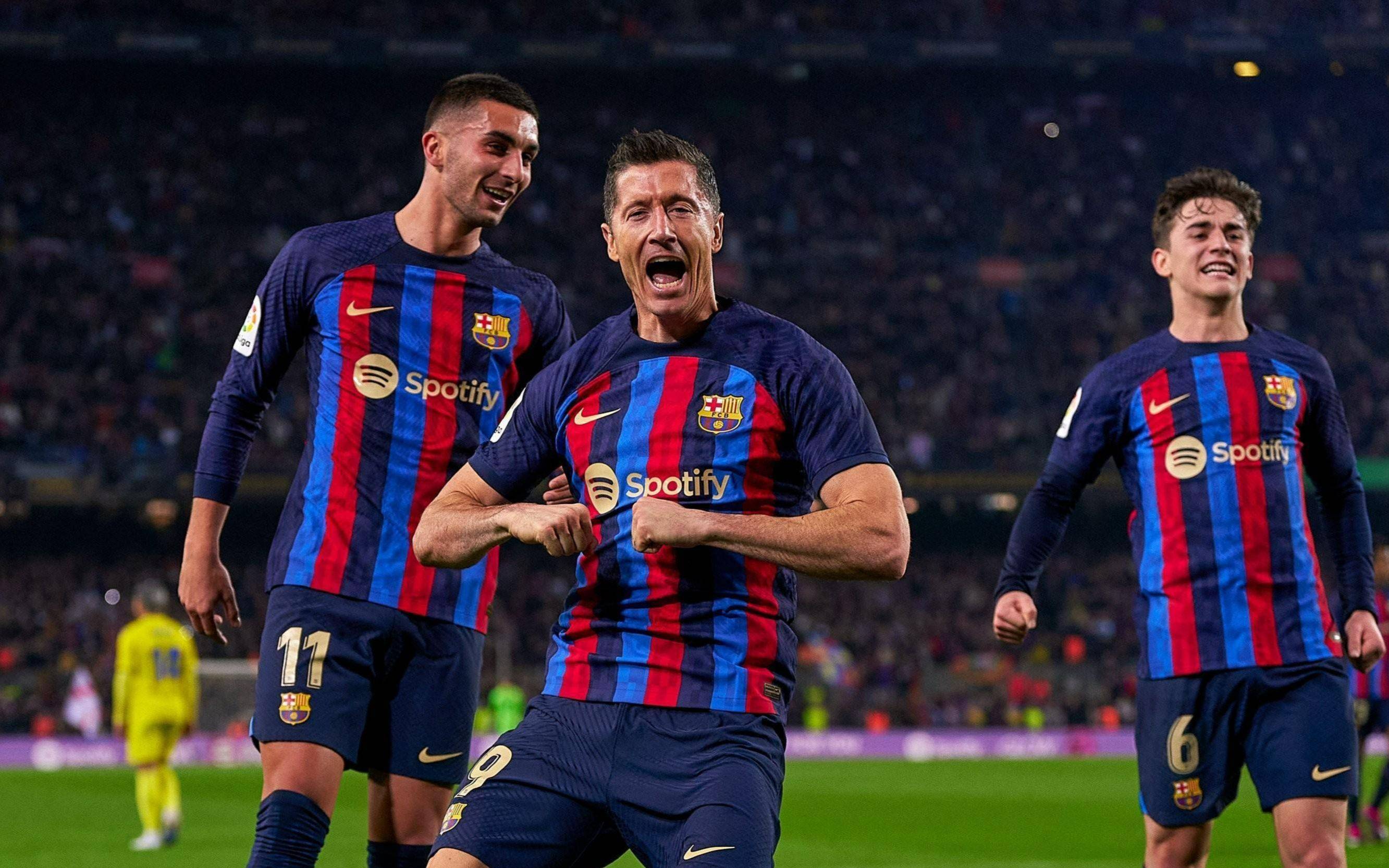 开云平台-包含激烈角逐!西班牙足球聚焦两支劲旅的词条