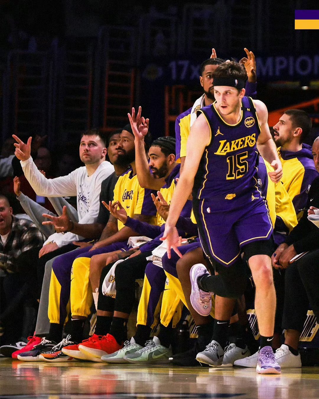 热火逆袭灰熊，尼克斯负于湖人，东部榜首竞争激烈