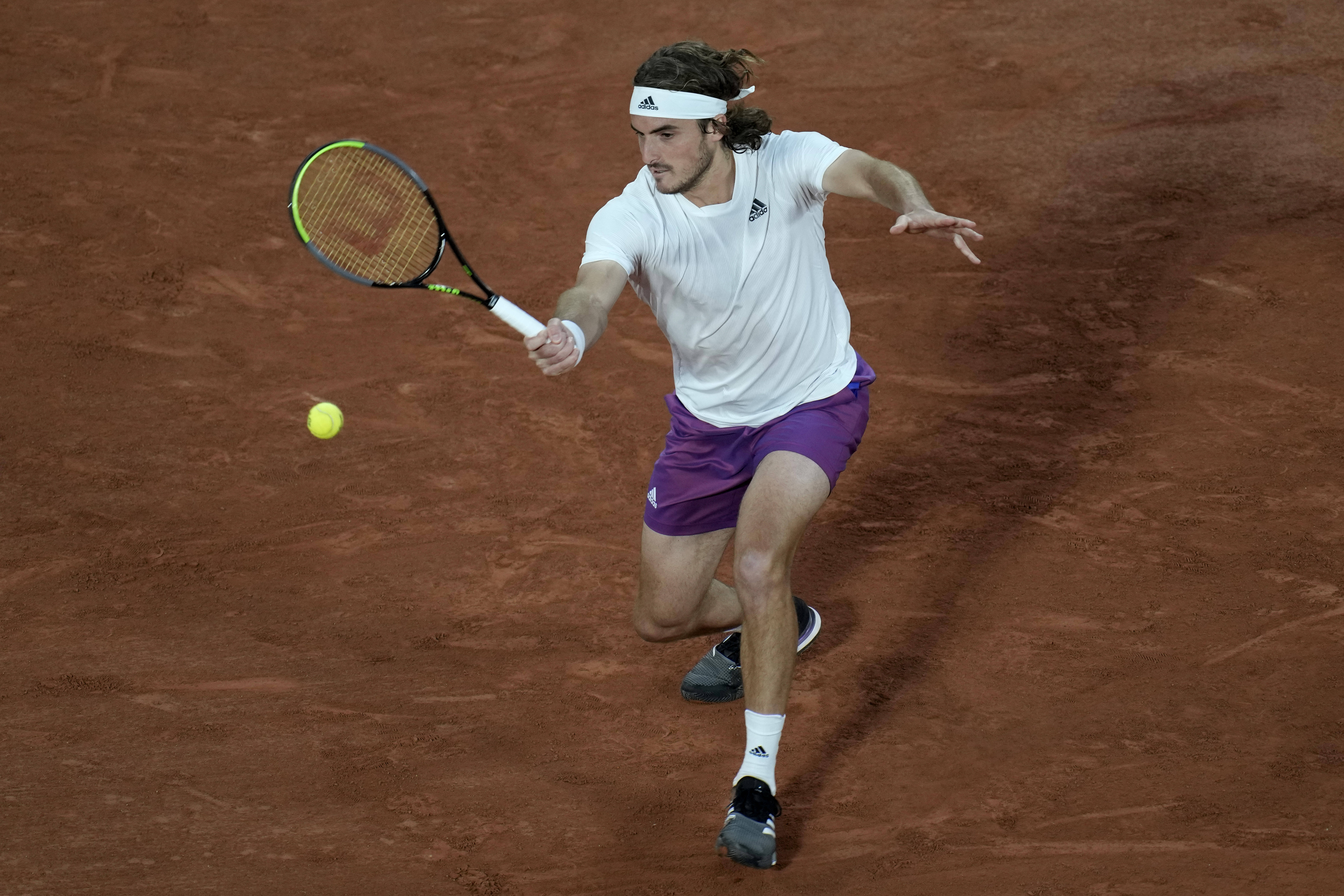 开云体育官网-法网完胜澳网,西西帕斯点燃赛场