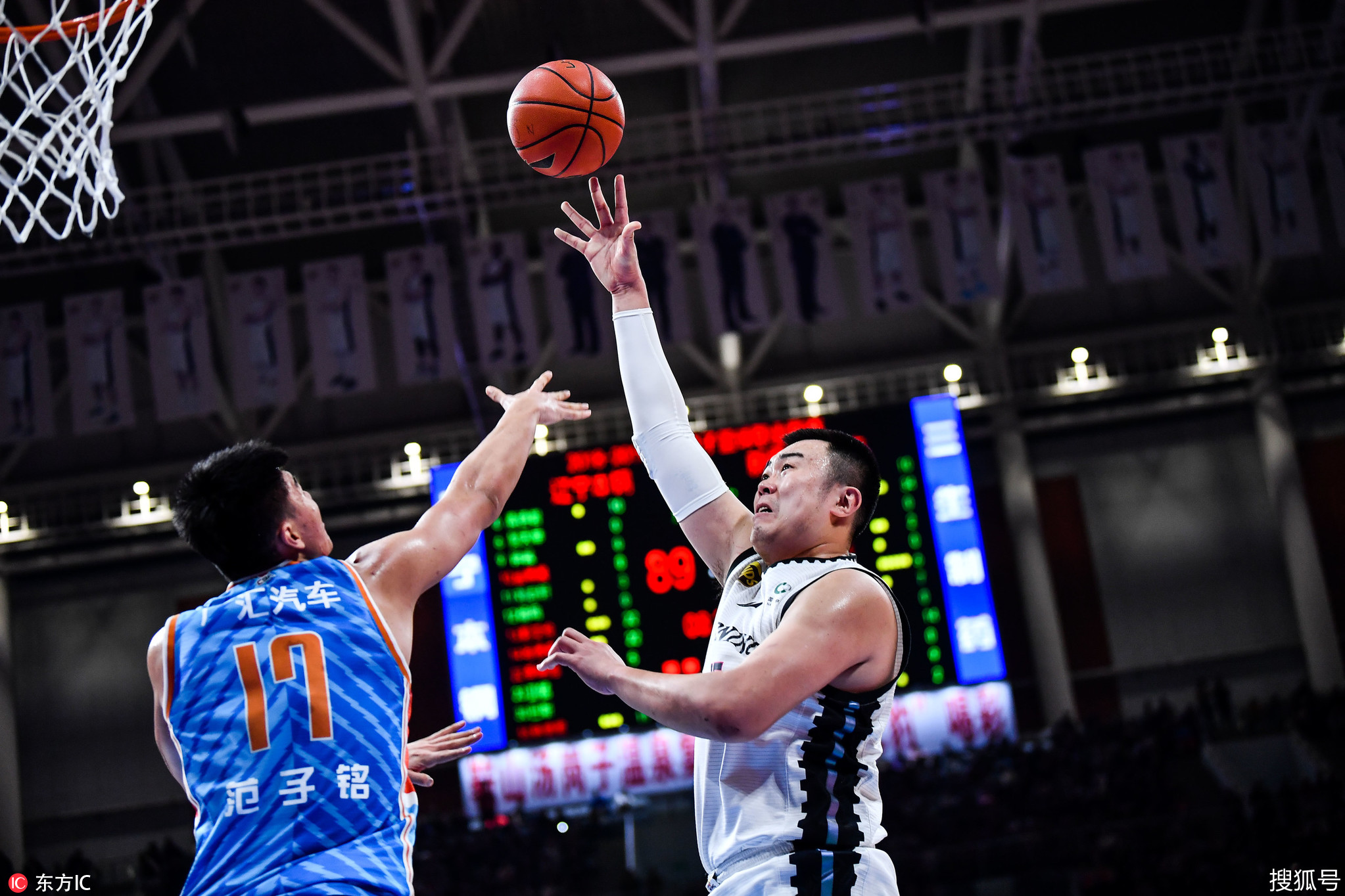 开云-火箭力克新疆队,郭艾伦惊艳四座