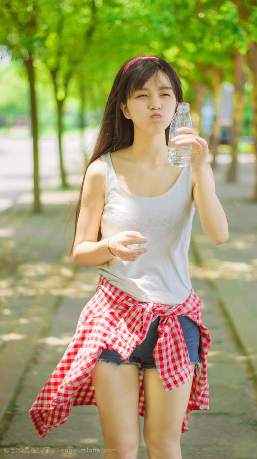 洪都拉斯碾压阿尔及利亚，拉亚统治级表现荣膺全场最佳