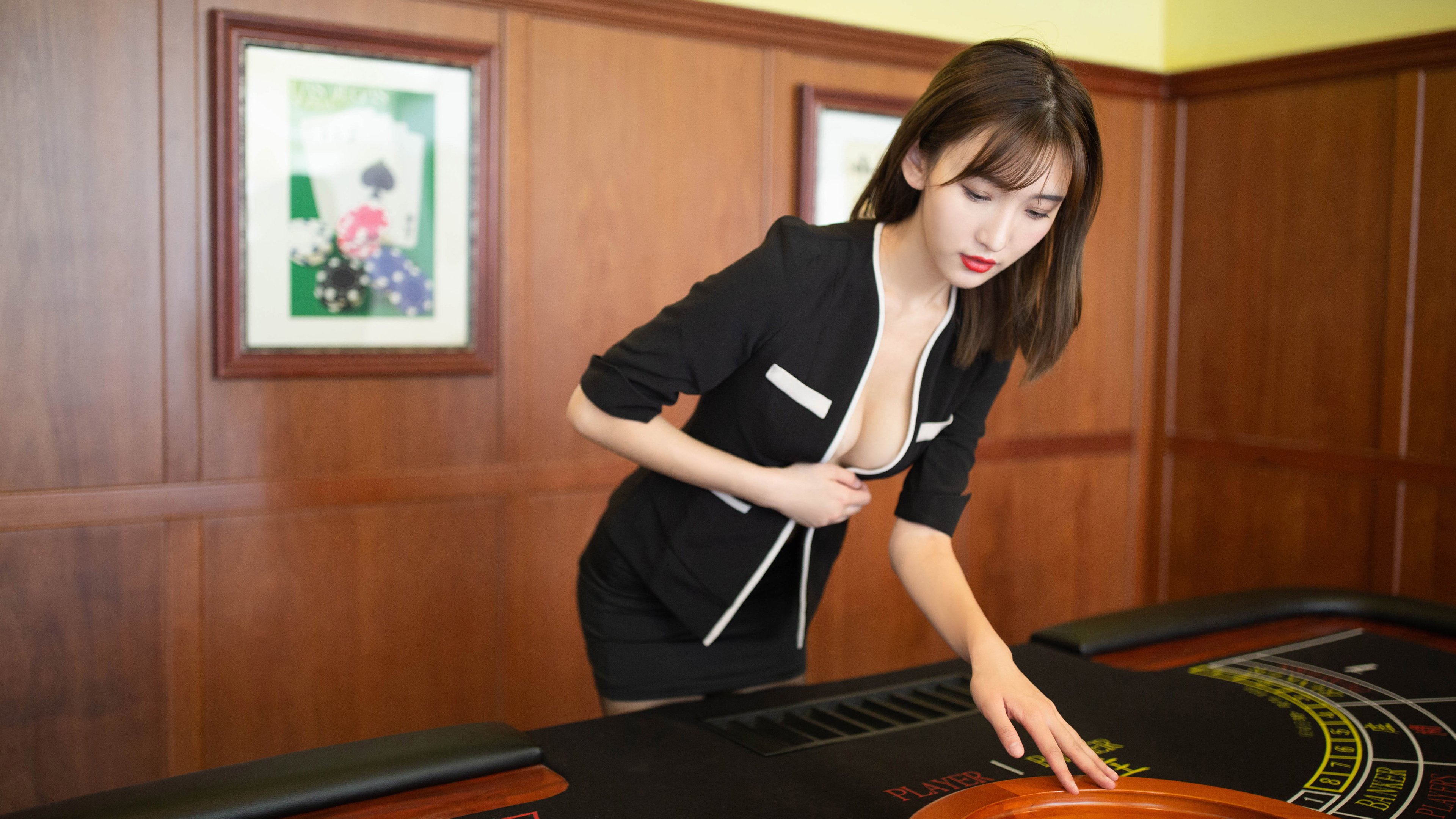 绝境神祇，当篮球坠落四秒—伦纳德抢七夜的沉默救赎